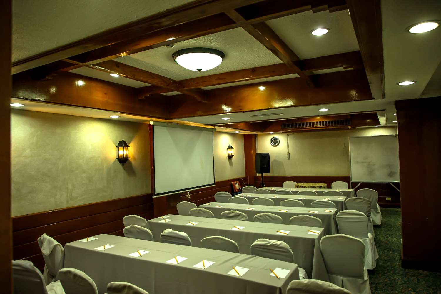 Days Hotel Tagaytay 30/36