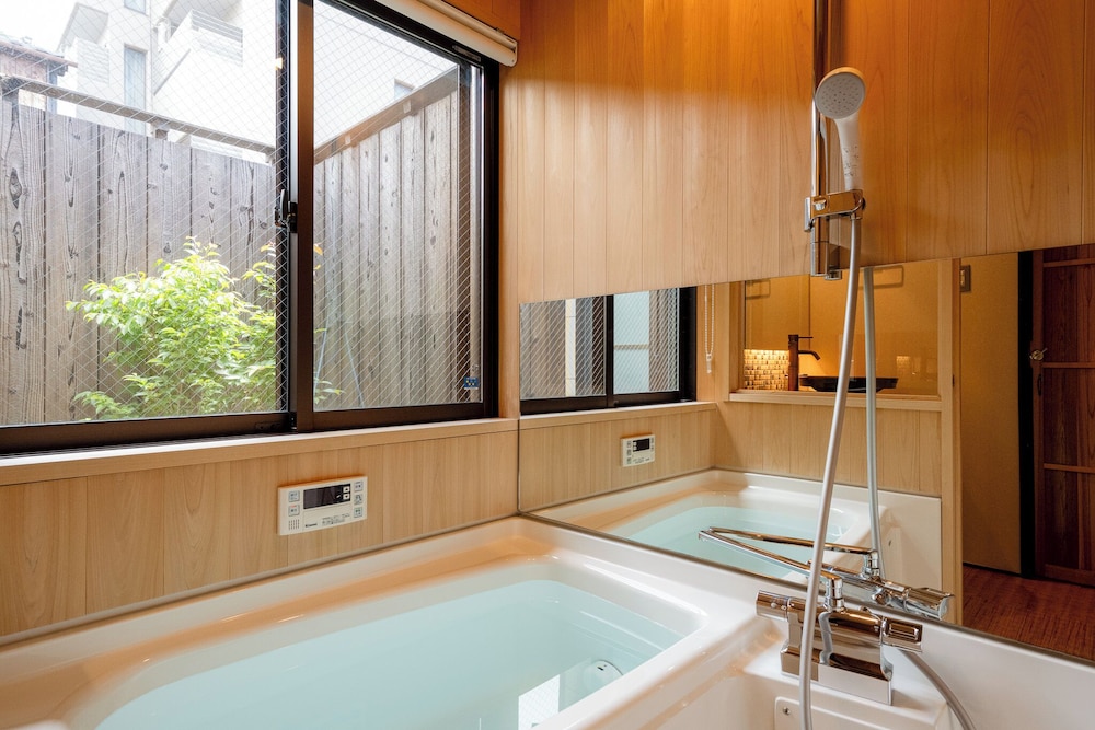 Rinn Gion Yasaka South Kikyo 74/75