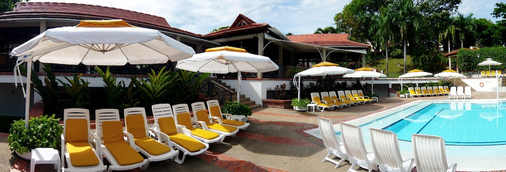 On Vacation Girardot Resort 3/64