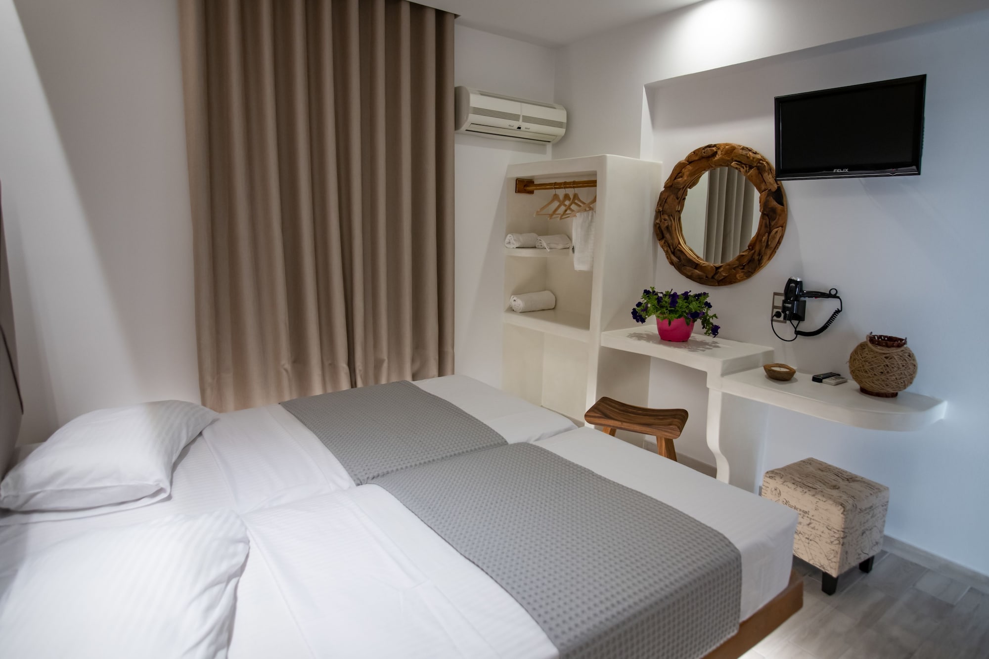 SUPERIOR, DOUBLE BED