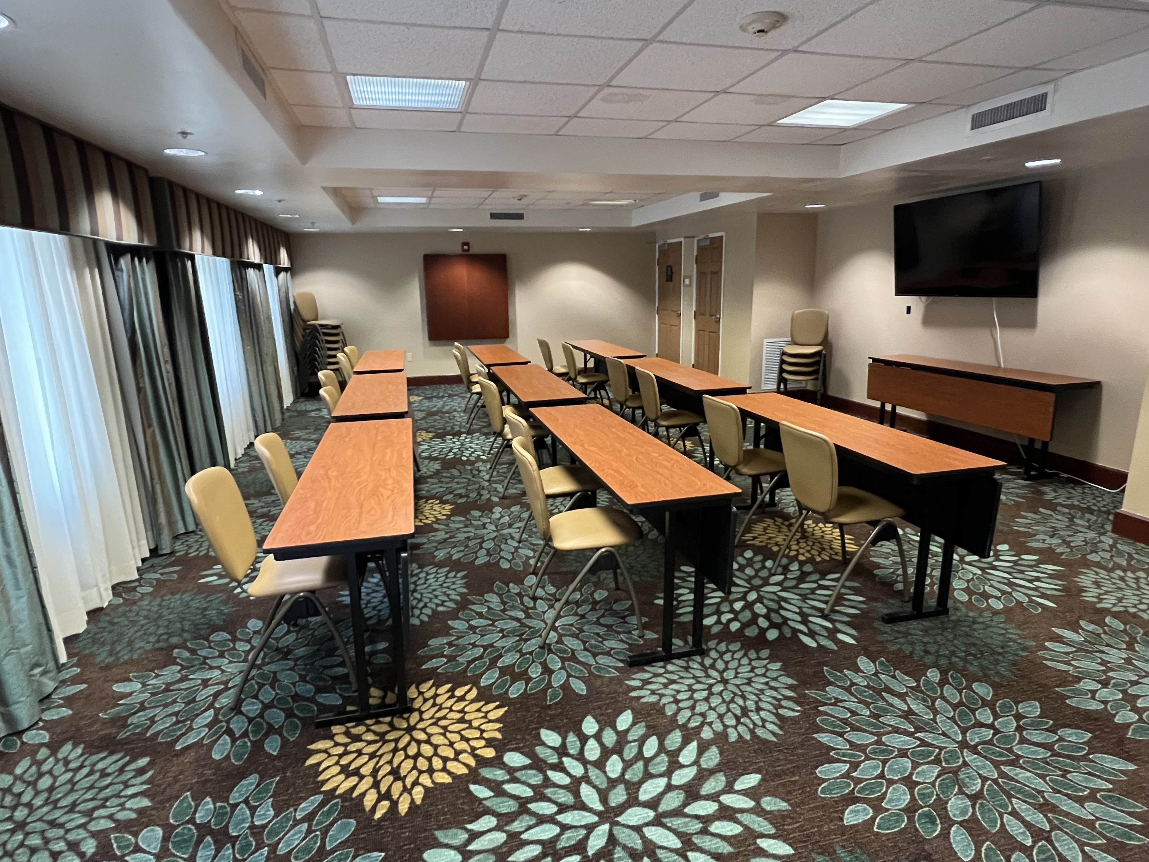 Staybridge Suites Fayetteville Univ of Arkansas 42/51