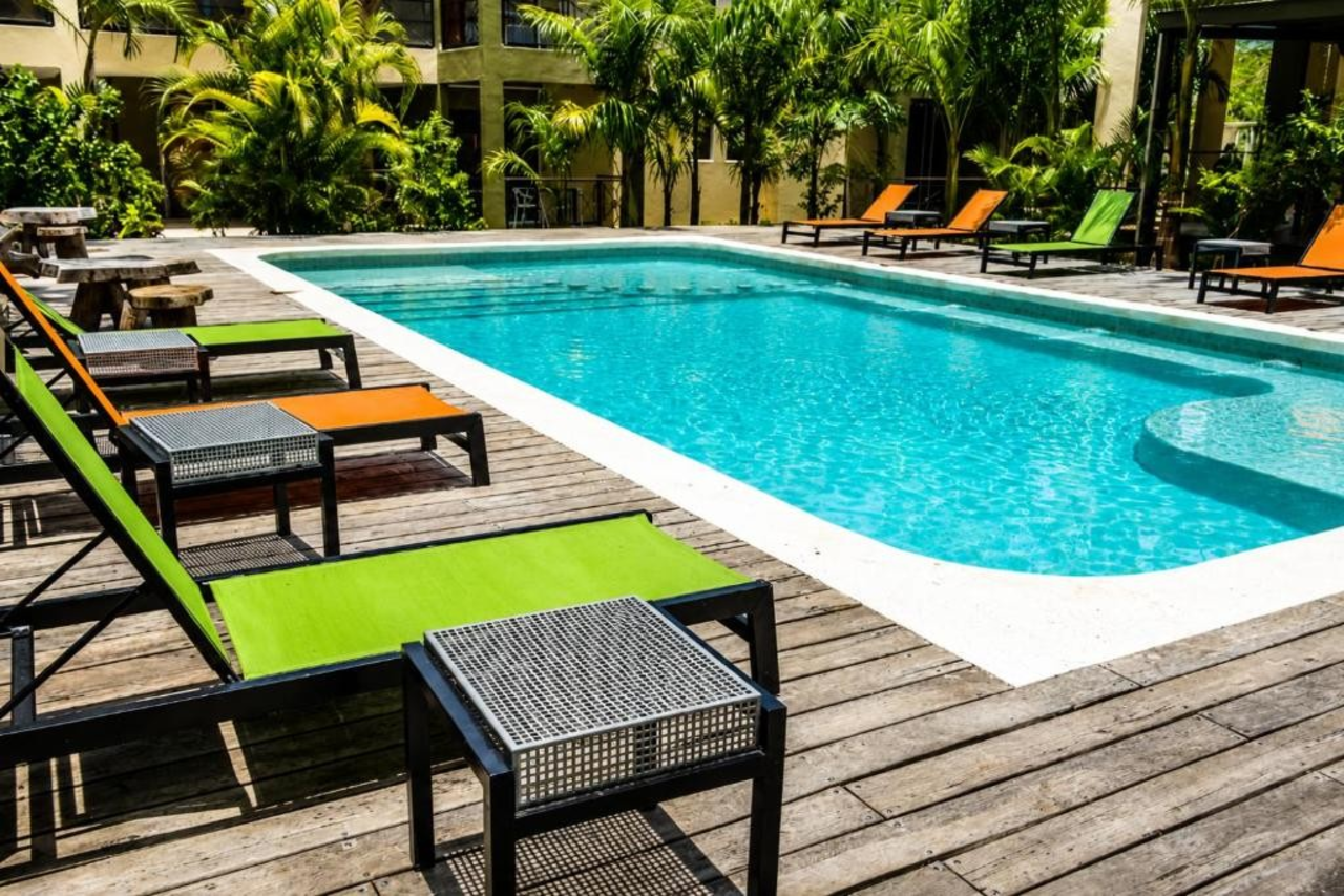 LOL HA Cancun Boutique Hotel 12/13