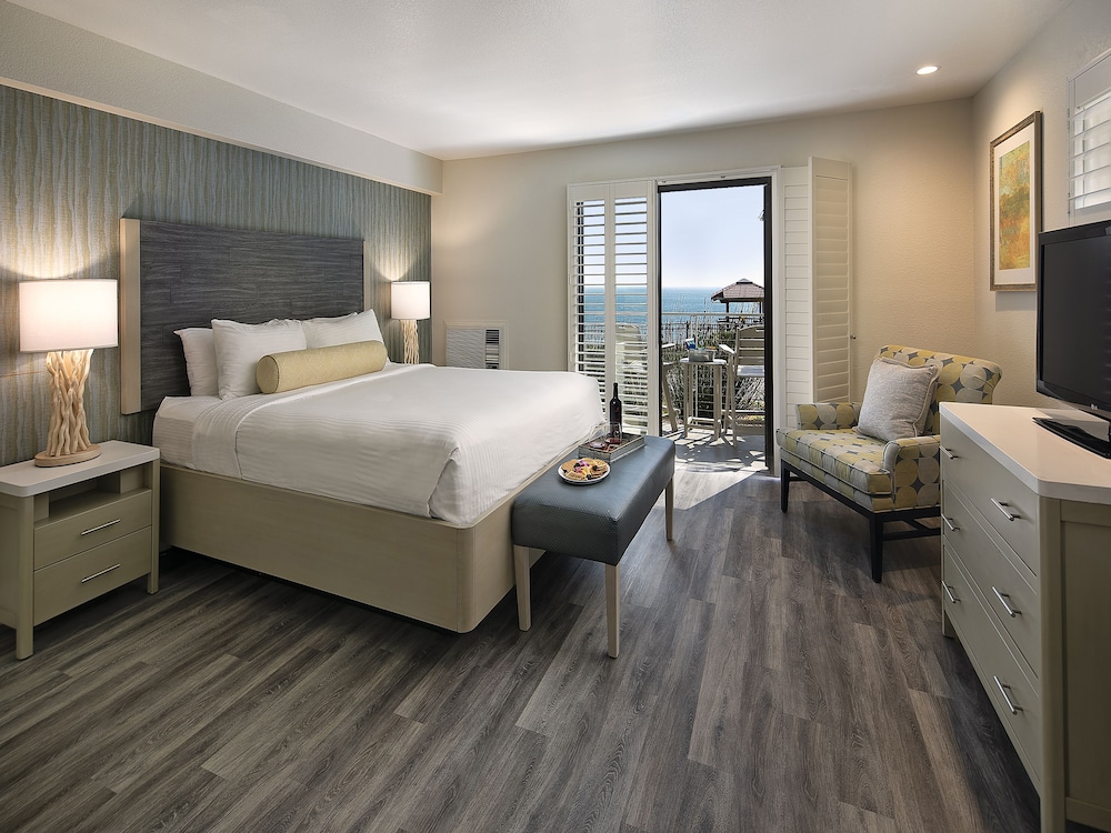 Room, King Bed, Pool View, Ocean View