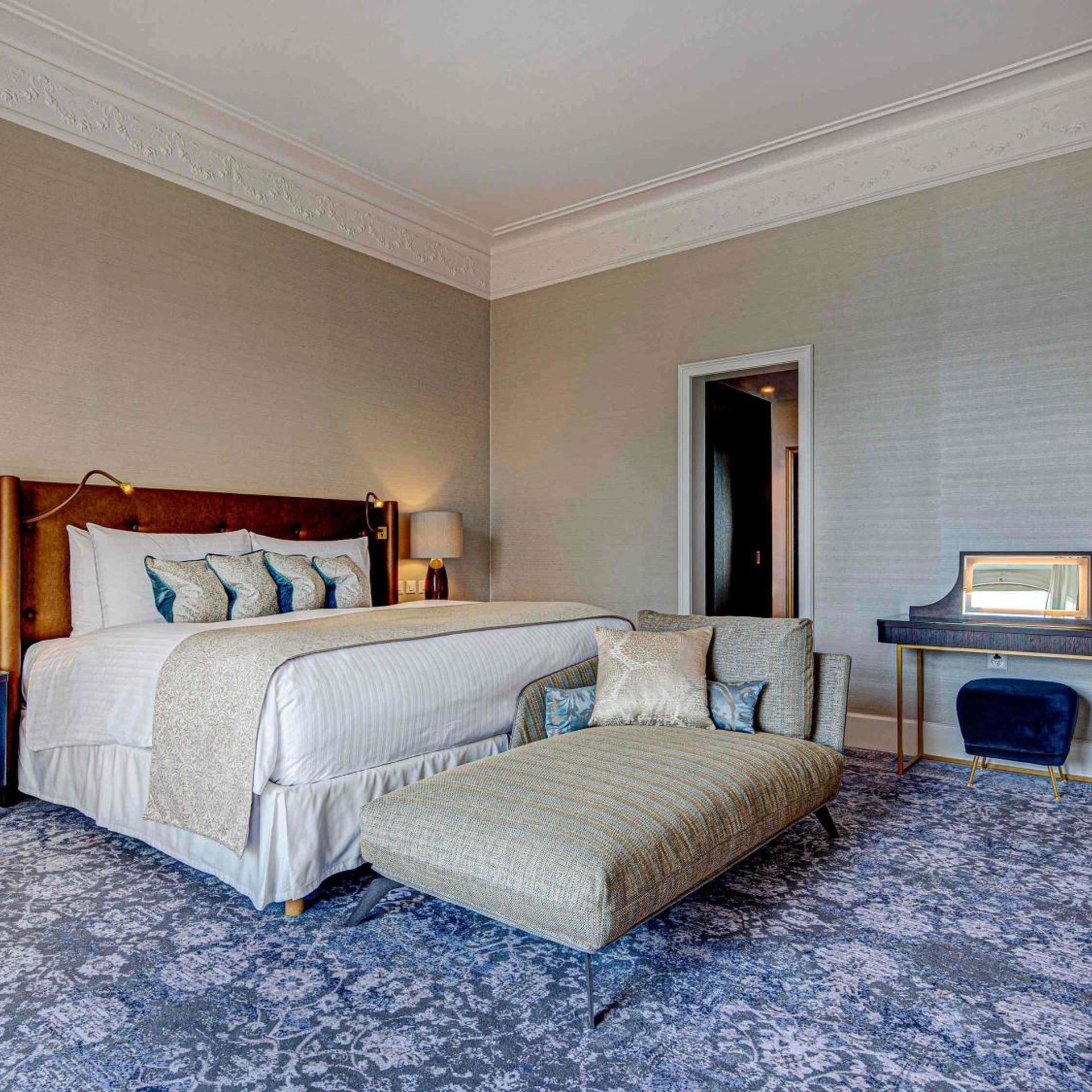 Presidential, Suite, Lake View