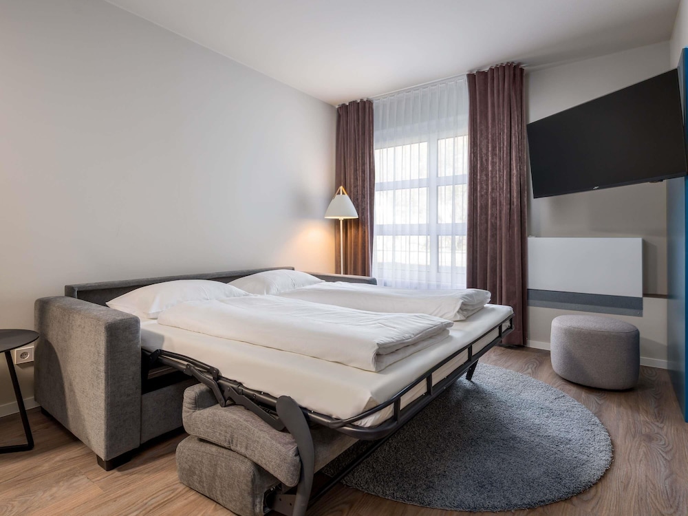 جناح عائلي بسرير مزدوج مع أريكة، ibis Styles Regensburg 3/10