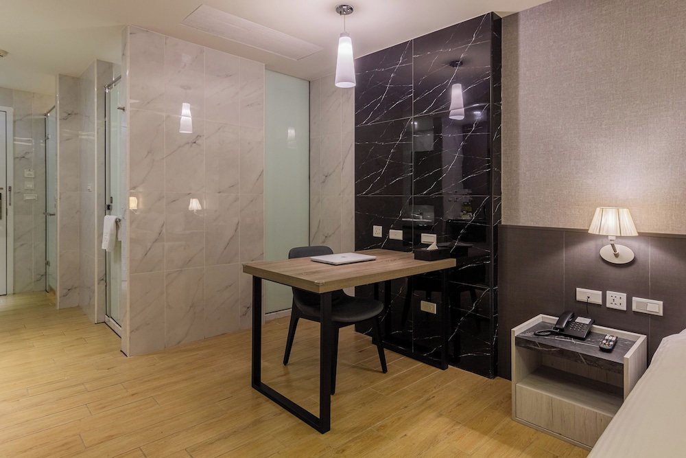 F Hotel Luzhou Taipei 30/47