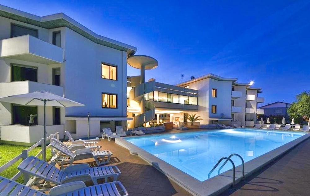 Tirreno Residence 2/29