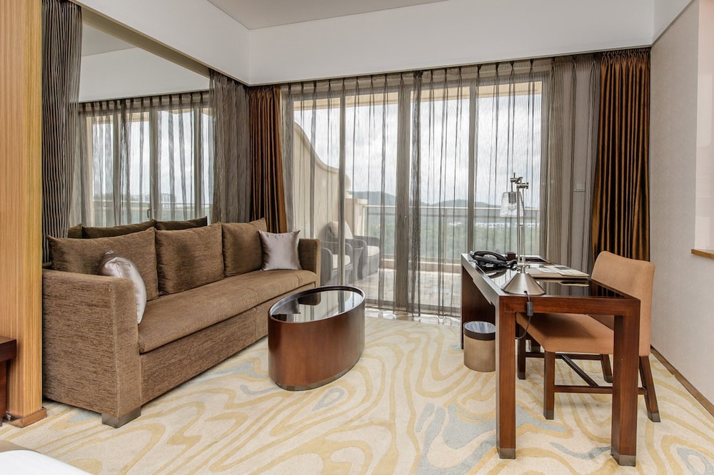 Mission Hills Resort Dongguan 26/50