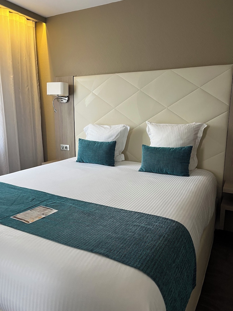 Room, Double Bed