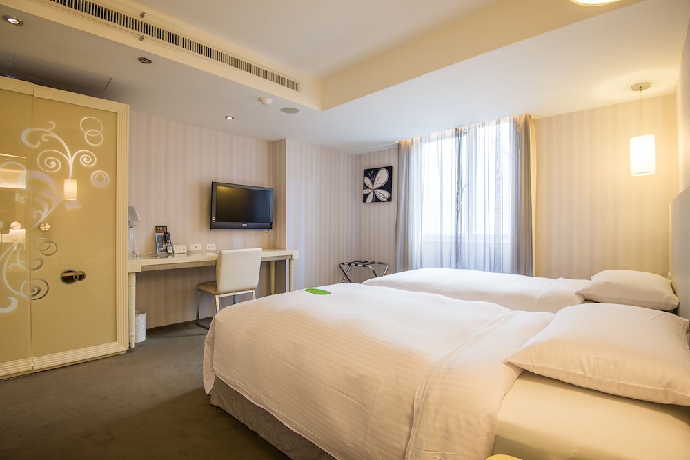 Forward Hotel Taipei 26/75