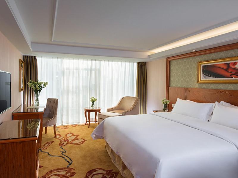 Vienna Hotel Shenzhen Mixc 7/12
