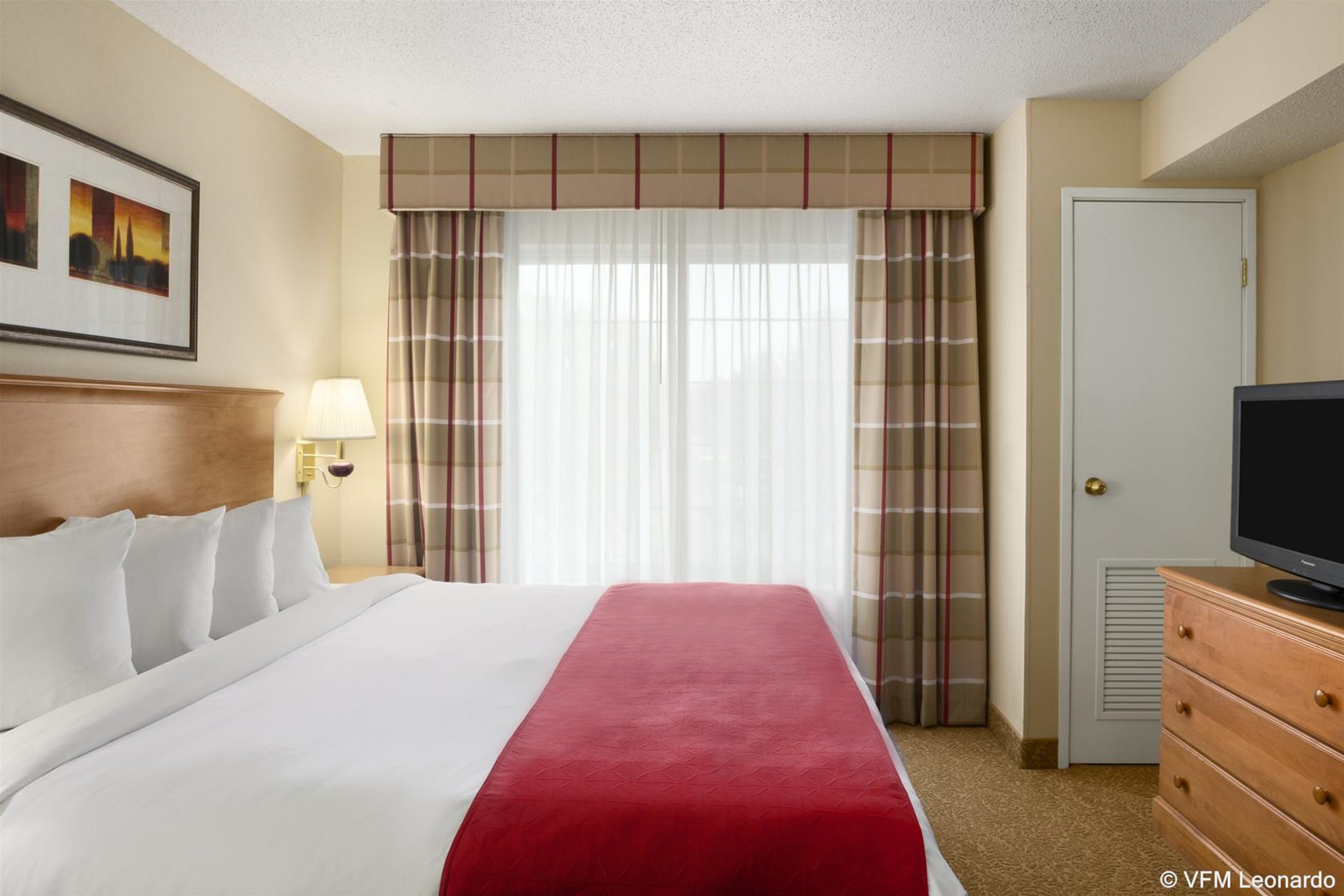 Country Inn & Suites by Radisson, Columbus Airport, OH 7/34