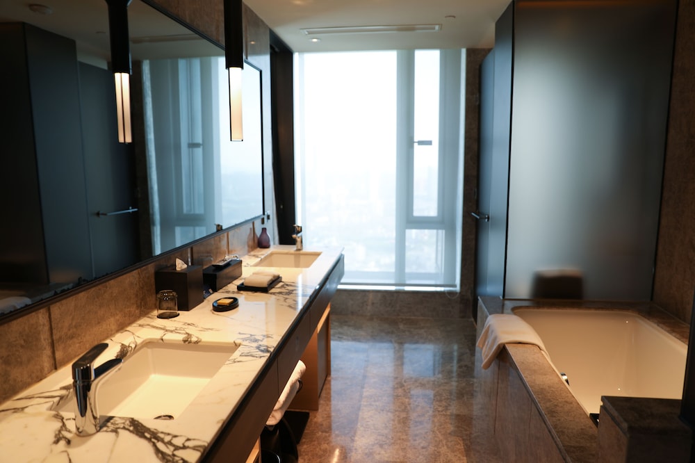 Hyatt Regency Wuxi 36/39