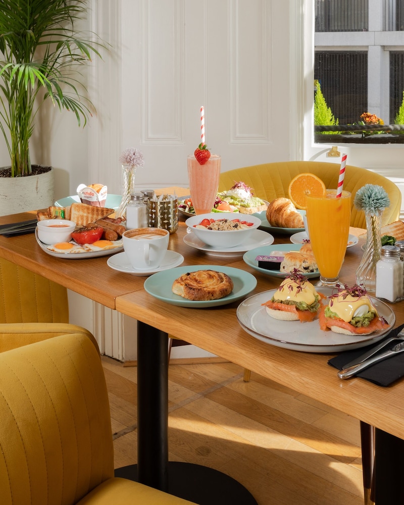 Kensington Gardens Hotel, Sonder by Marriott Bonvoy 37/50