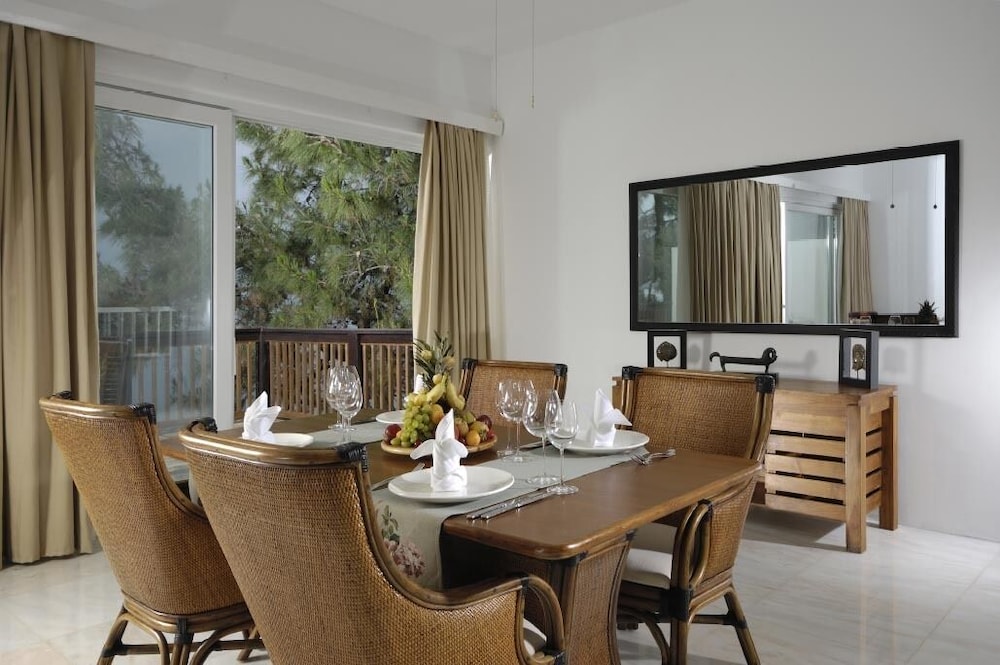Sarpedor Boutique Hotel 34/48