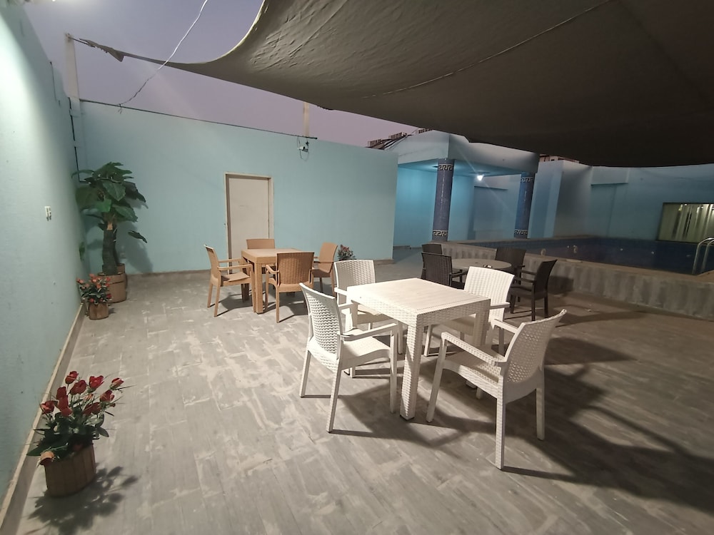 برج الحياة -الملز(Burj Al Hayat Furnished Suites Al Mallaz) 39/50