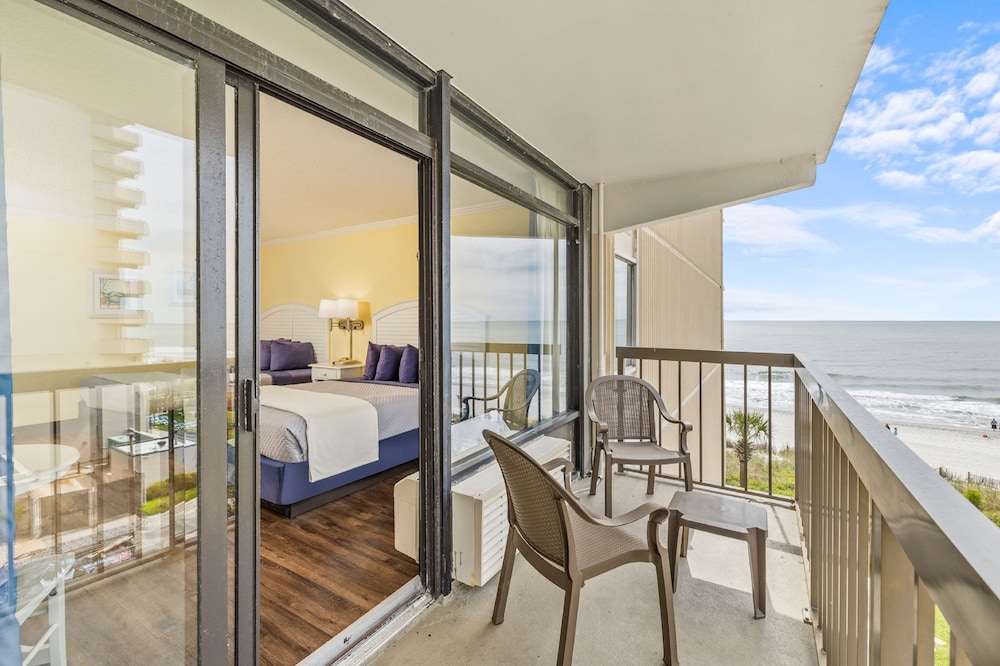 North Shore Oceanfront Resort Hotel 59/80