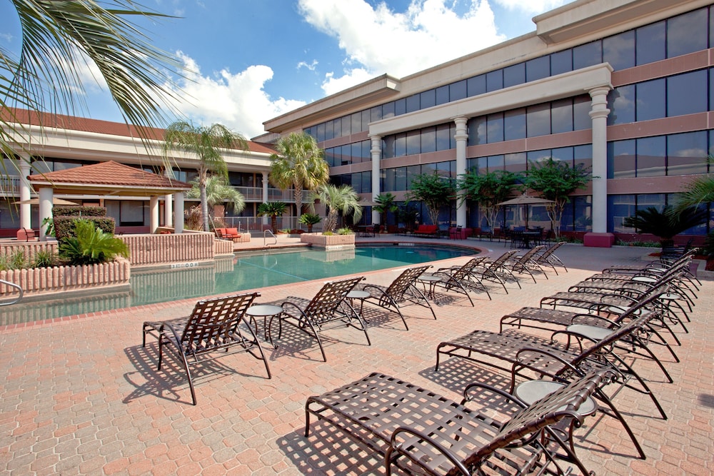 Holiday Inn Port Arthur Park Central By IHG 57/64