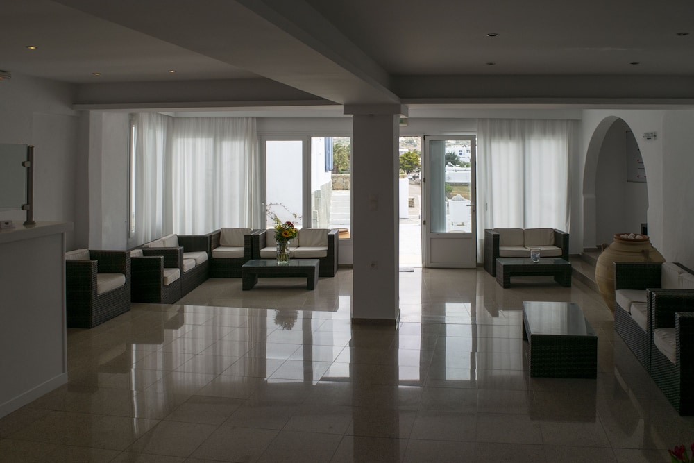 Giannoulaki Hotel 34/54