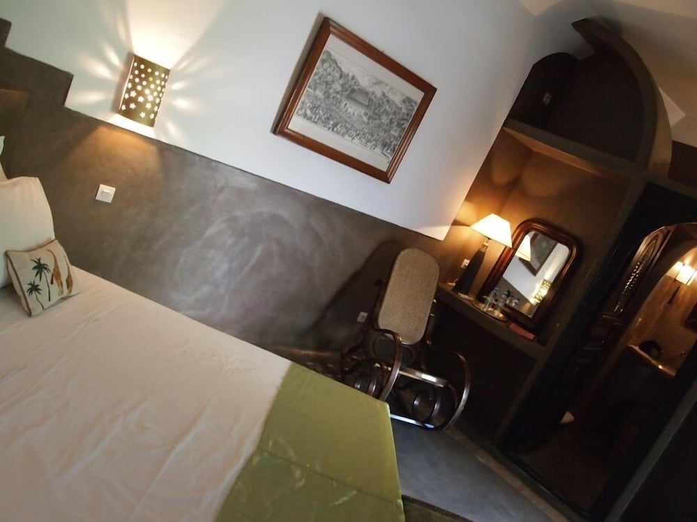 Riad Magellan 8/65