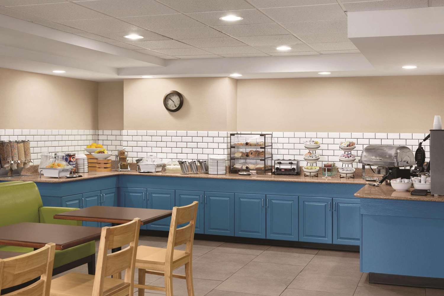 Country Inn & Suites by Radisson, Wytheville, VA 10/12