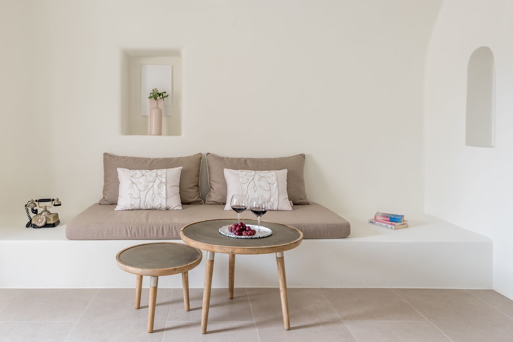 Oia Castle Luxury Suites by Art Maisons 27/50