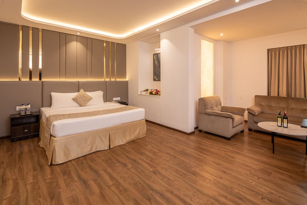 Goldfinch Hotel Bangalore 11/66
