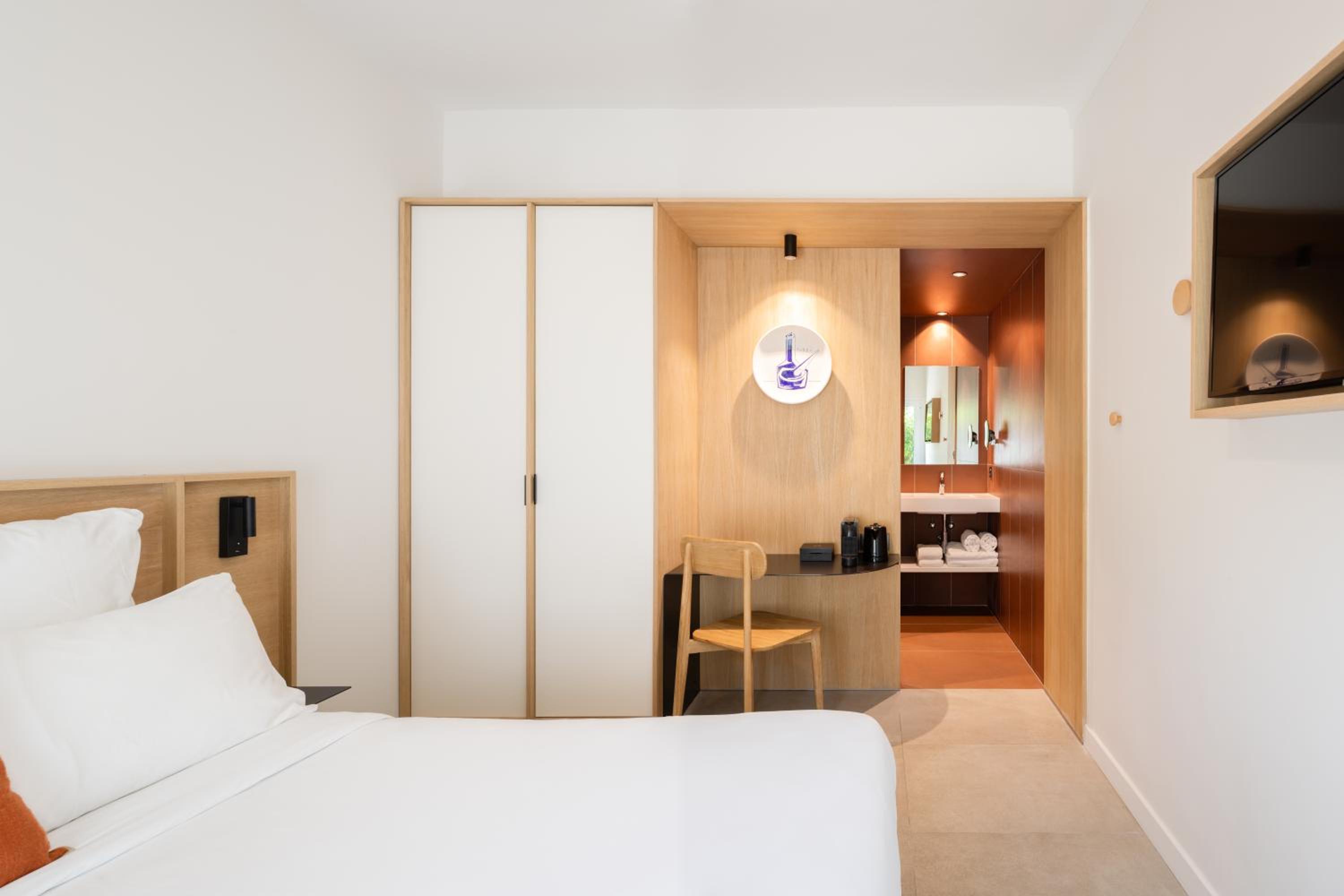 Comfort, Double Bed, Garden Floor