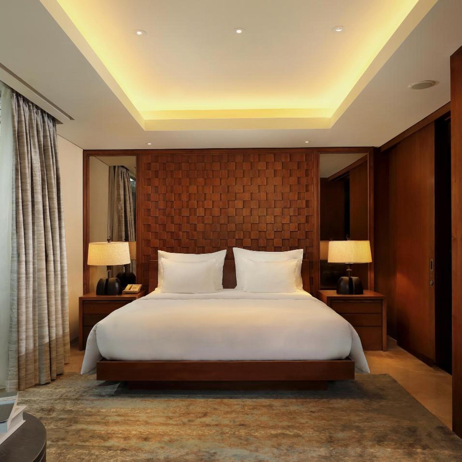 3 Bedrooms, Pool, Villa, King Bed, Garden View