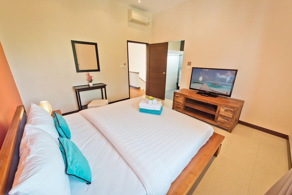 Tropicana Pool Villa 11/50