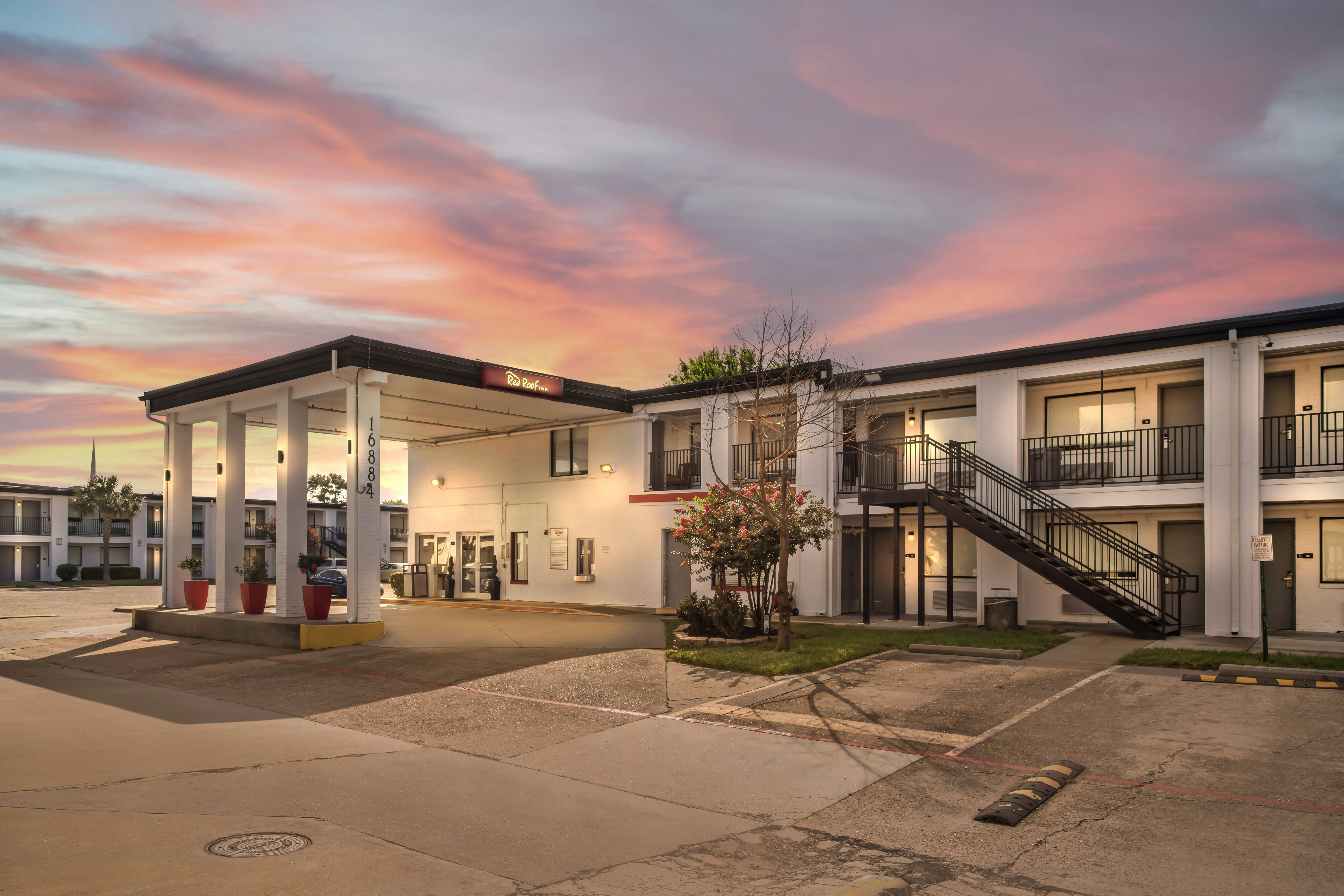Red Roof Inn Houston - Jersey Village 21/21