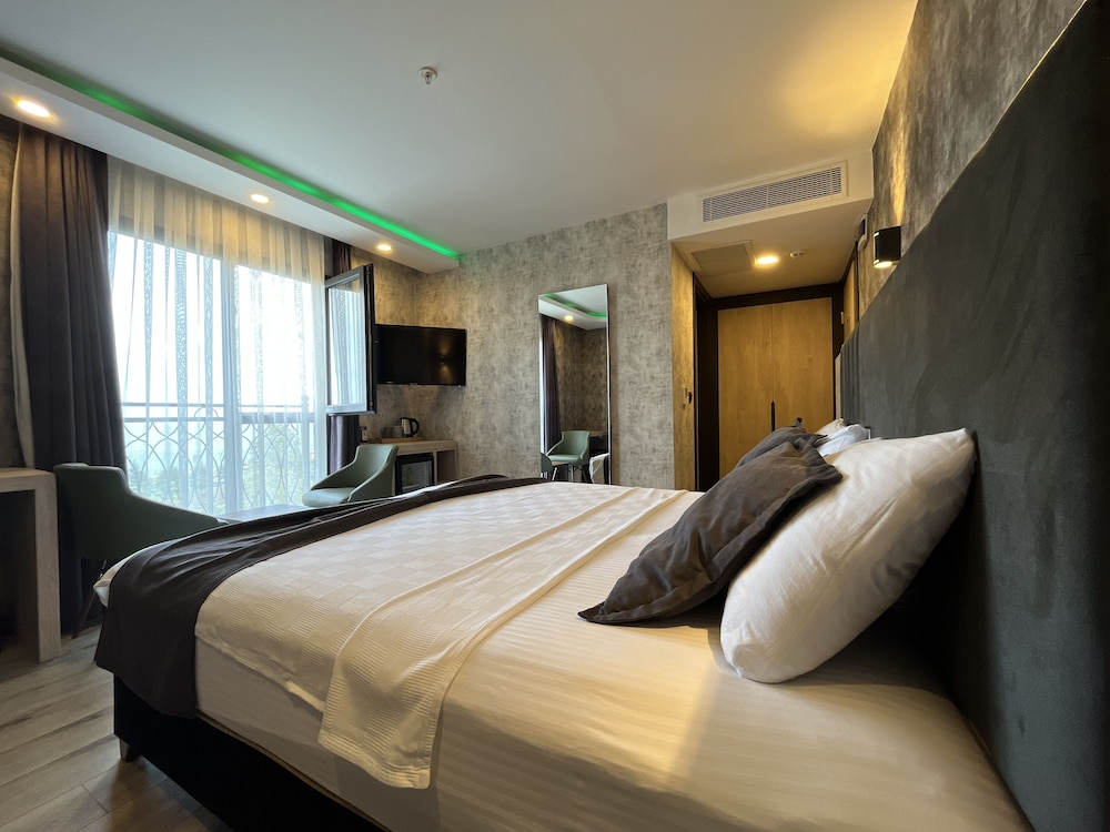 Avni Bey Otel 17/43