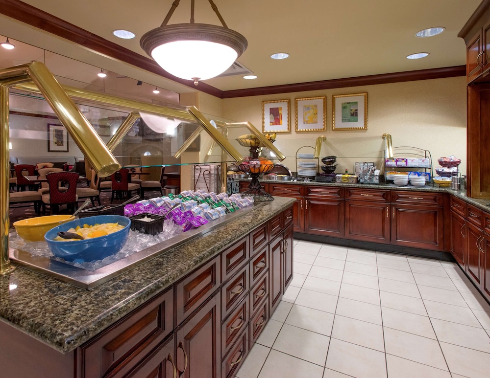 HOMEWOOD SUITES BY HILTON KNOXVILLE WEST at TURKEY CREEK 37/47