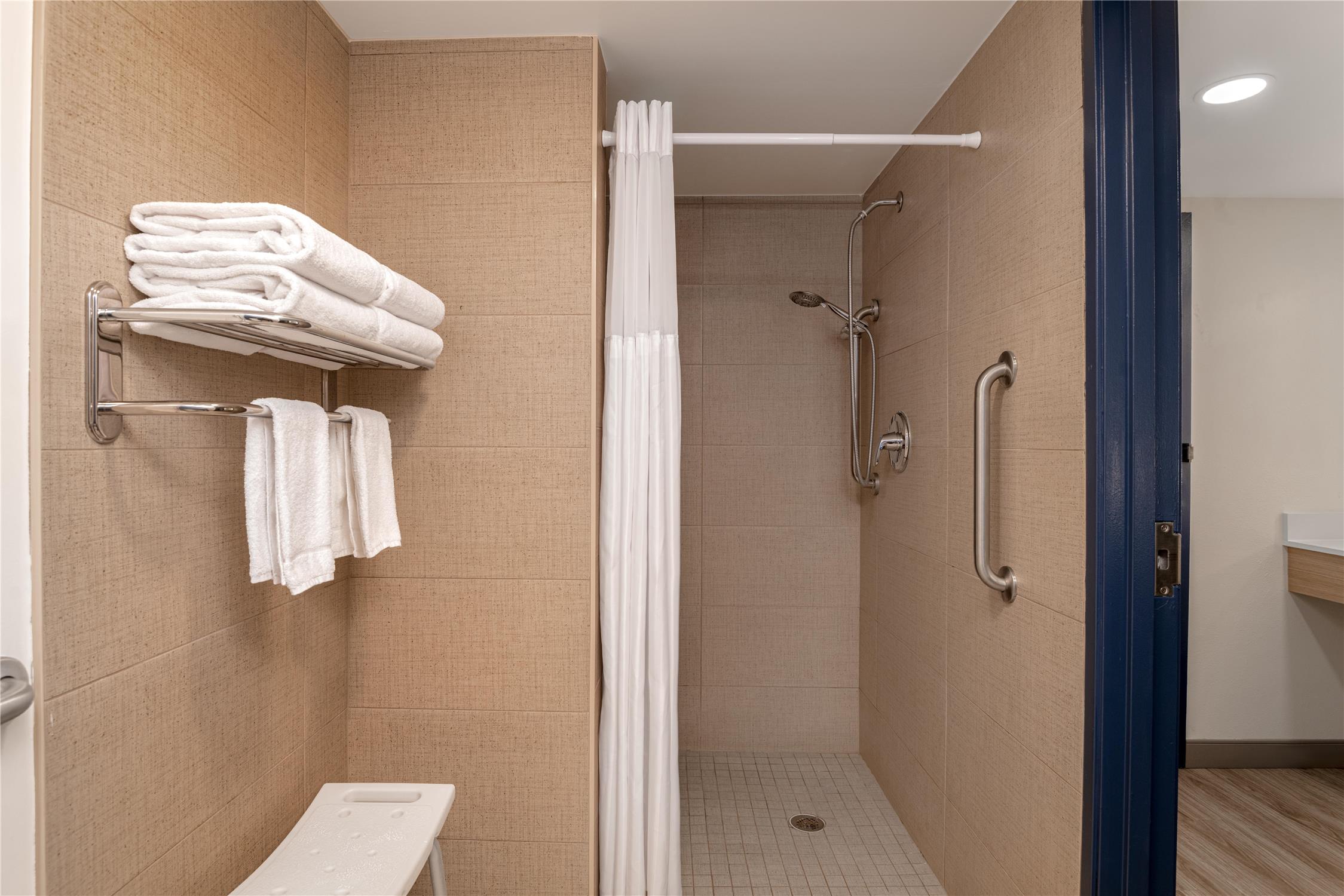Spark by Hilton Fishkill 25/25