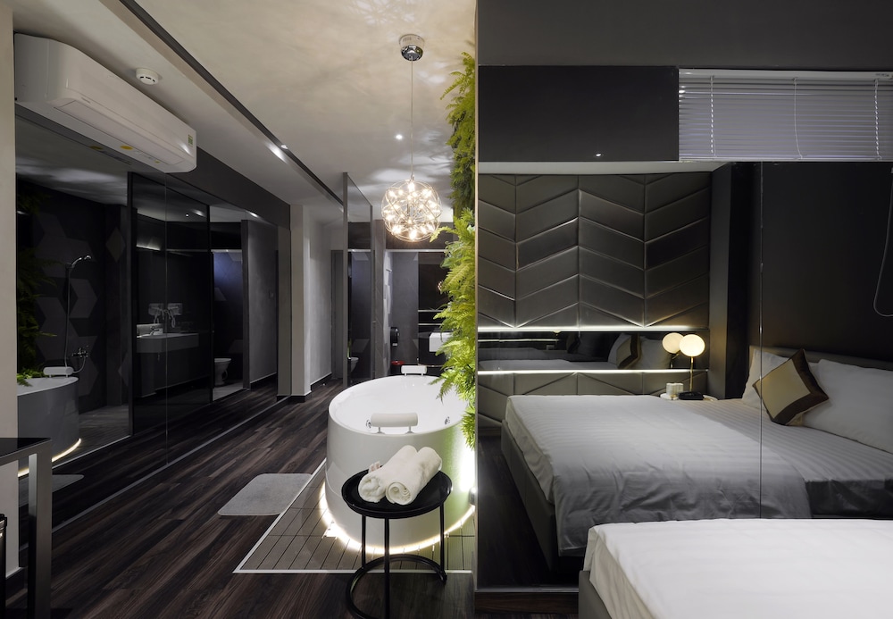 Bonita Signature Hotel 33/33