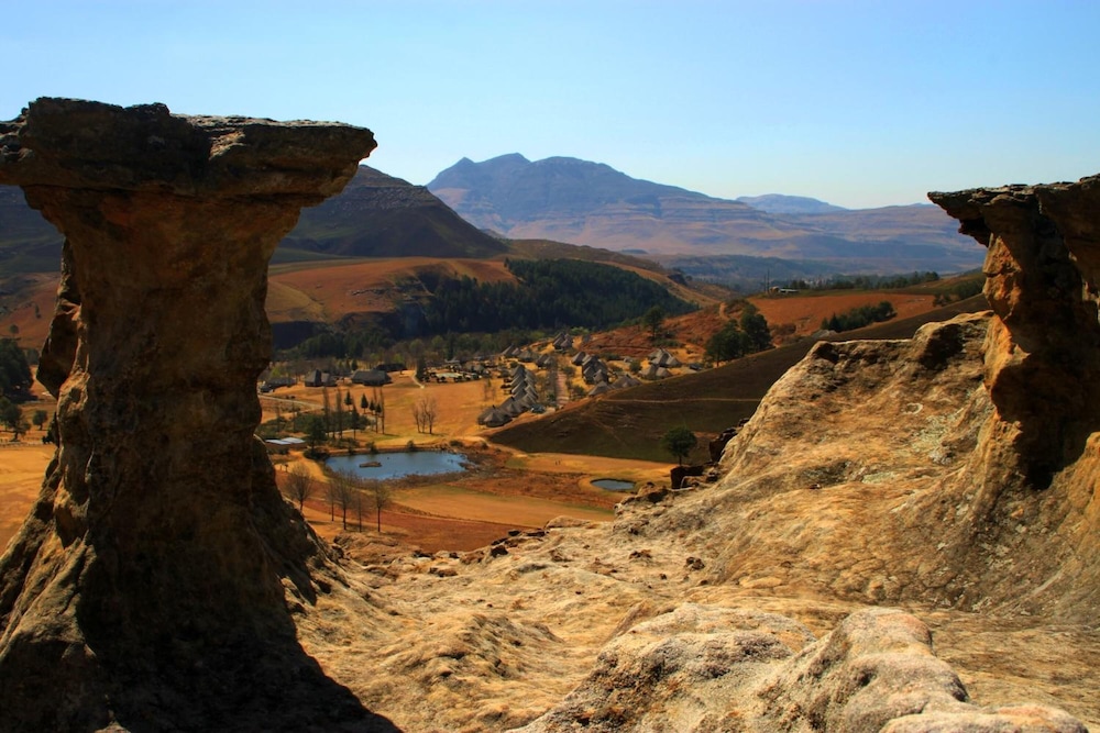 Fairways Drakensberg 40/50