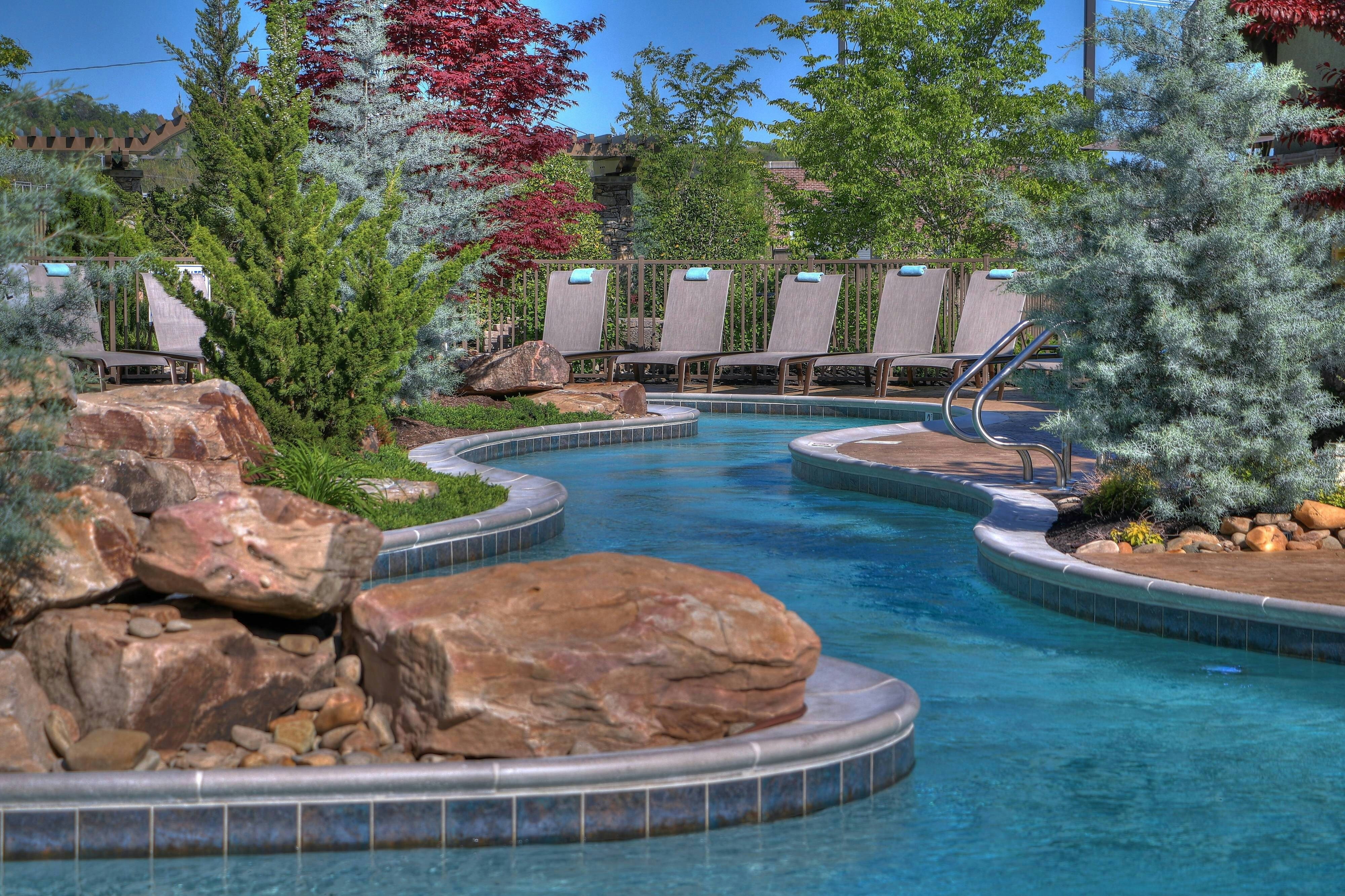 Courtyard Pigeon Forge 80/82
