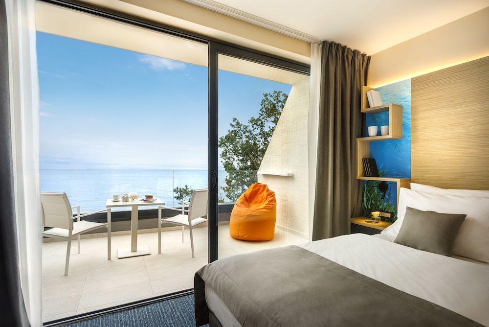 Hotel Icici 16/67