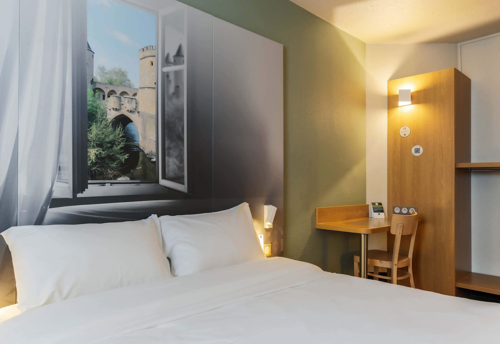 ROOM, DOUBLE BED, ACCESSIBLE