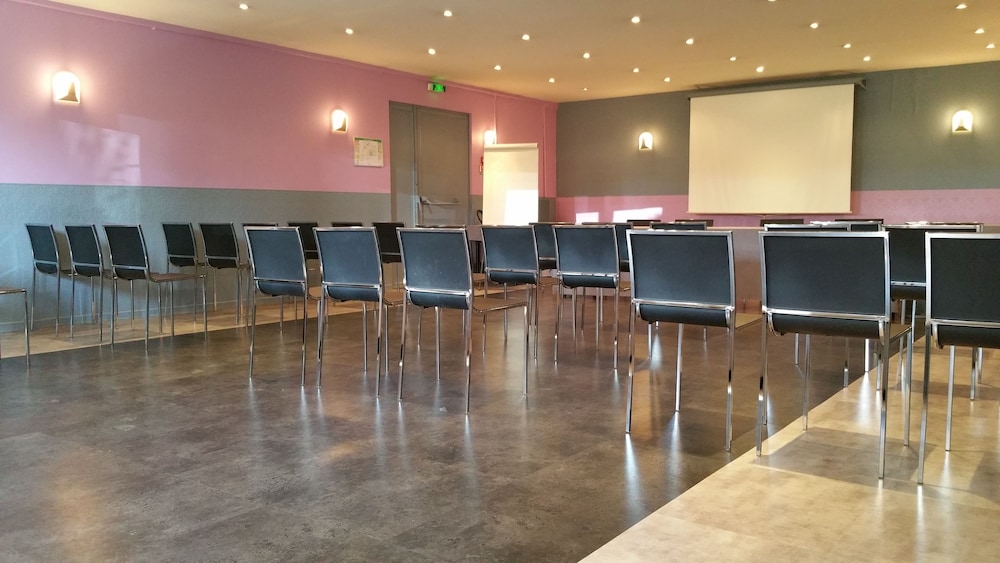 Escatel Hotel 48/60