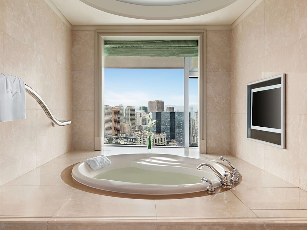 Shangri-La Fuzhou 28/62