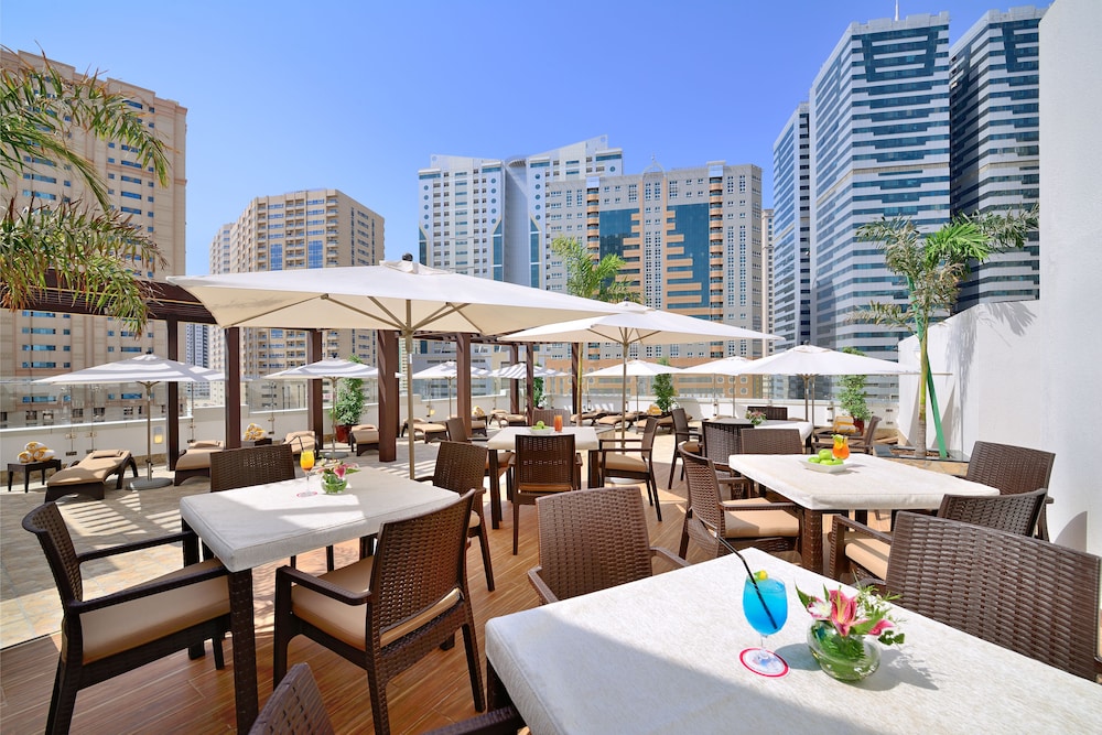 Golden Sands Hotel and Residences 61/71
