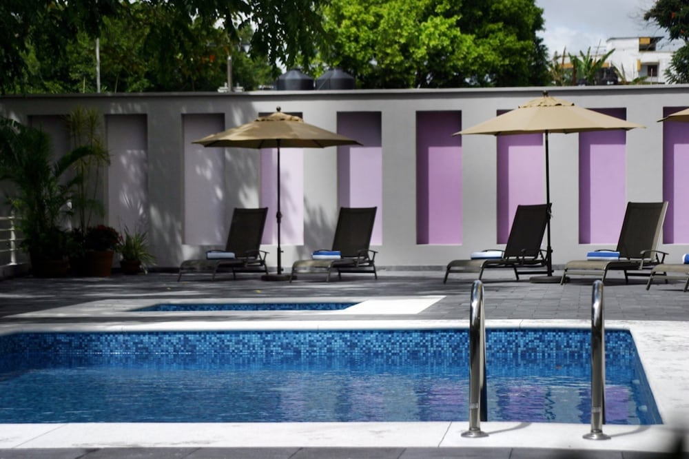 Hotel Hb Cordoba 53/53
