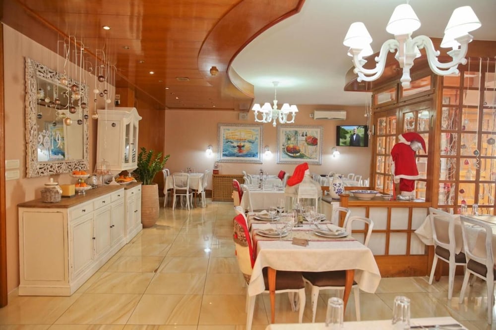 Hotel Marija 49/60