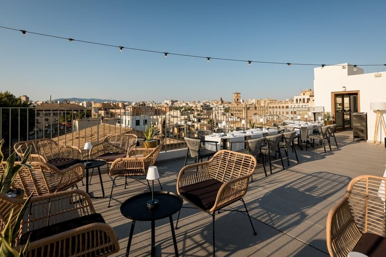 Nivia Born Boutique Hotel 25/36