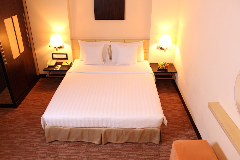 Palace Hotel Saigon 12/50