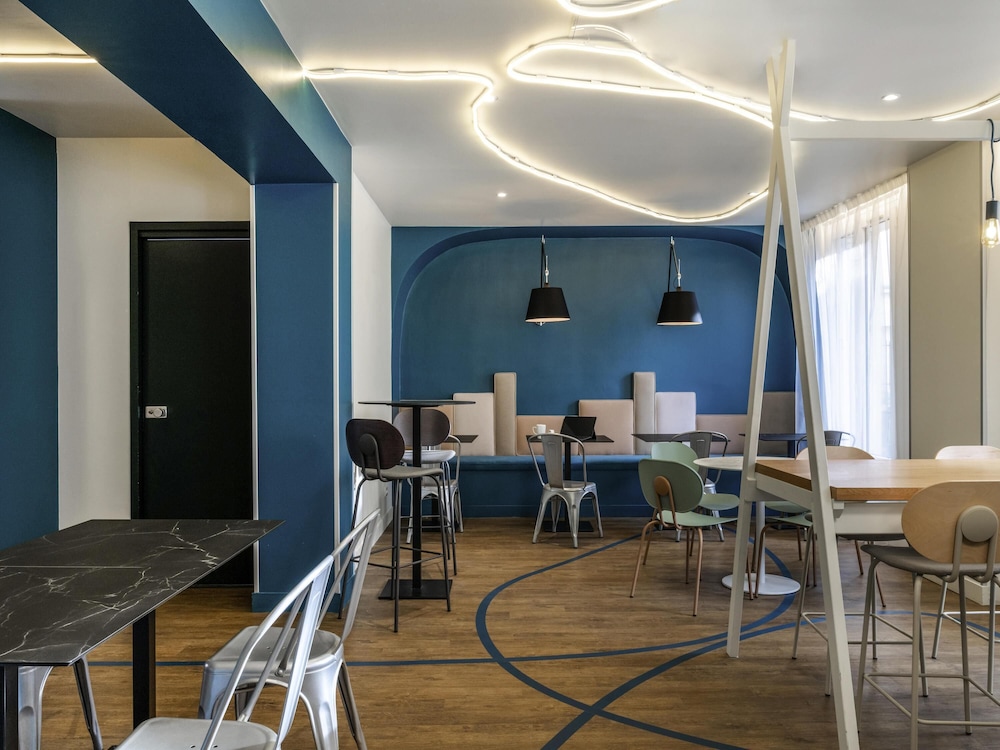 ibis Styles Asnieres Centre 68/78
