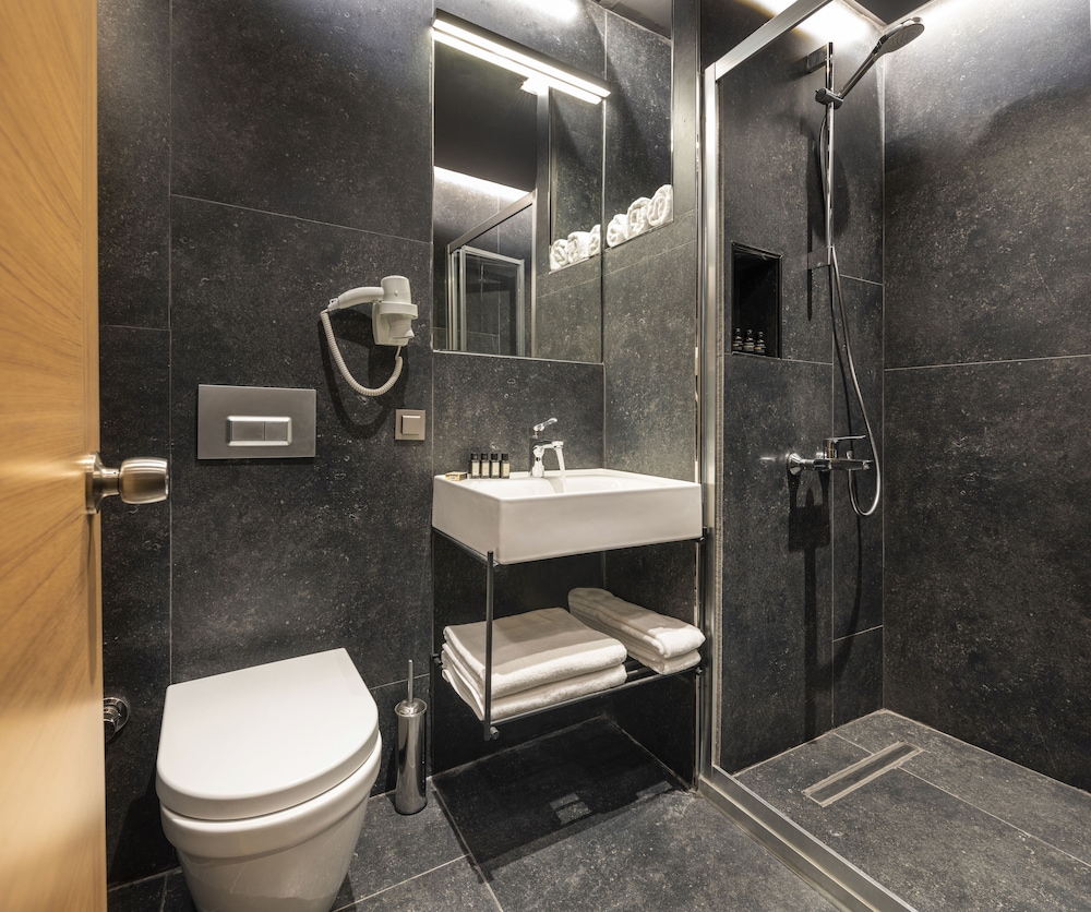 Marius Hotel 46/50
