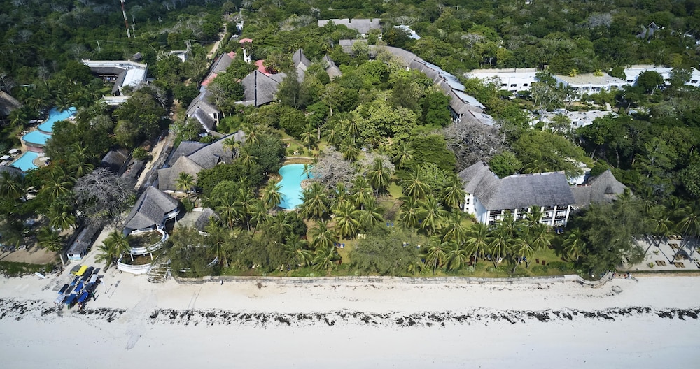 Papillon Lagoon Reef Hotel 48/61