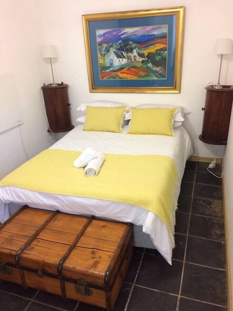 Sandton Farmhouse Executive B&B 5/38